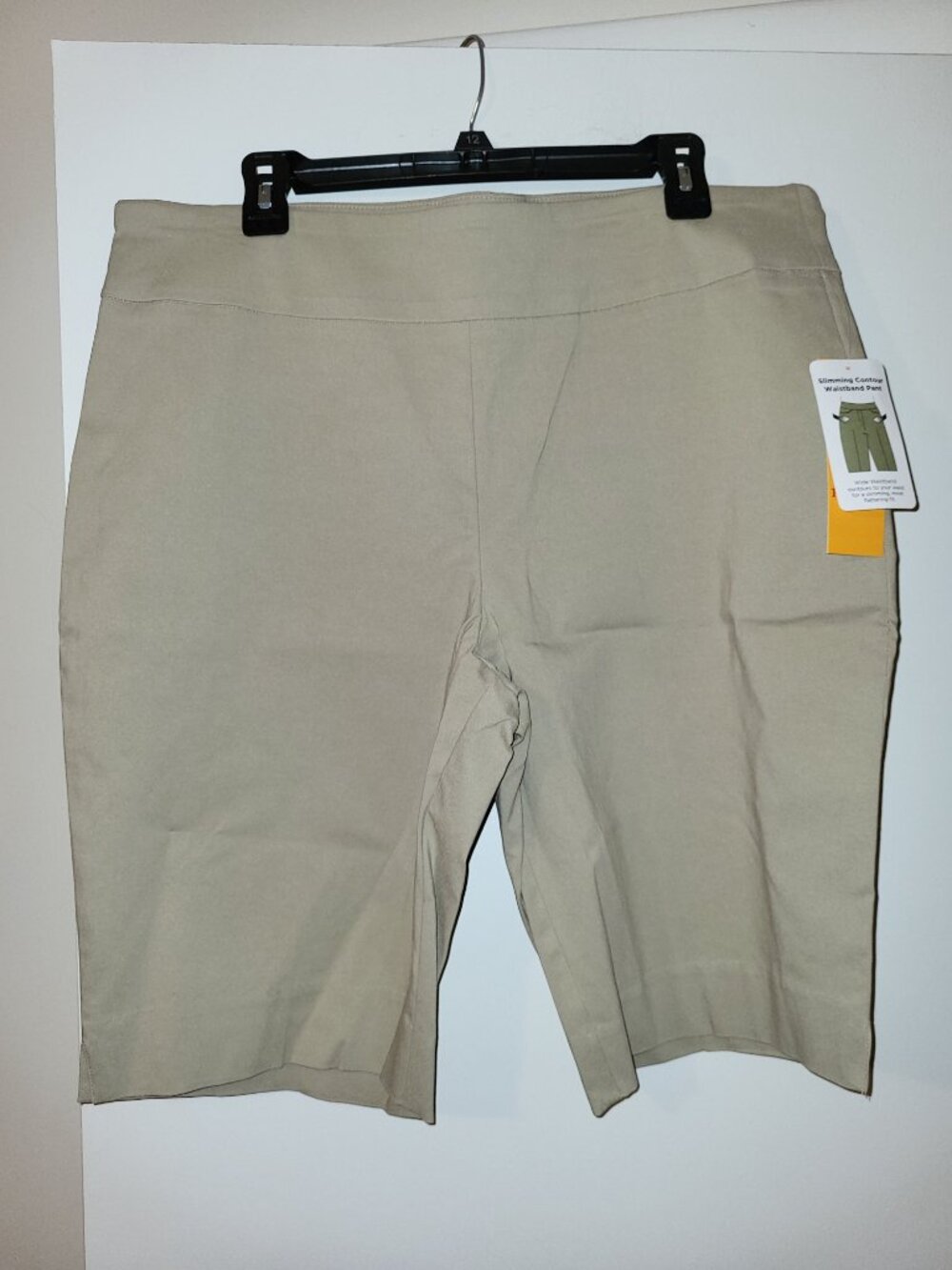 NWT Ruby Rd. Khaki Bermuda Shorts (Size 18)